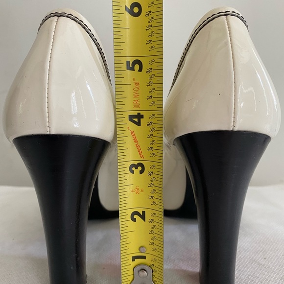 Authentic Fendi heels - Picture 7 of 12